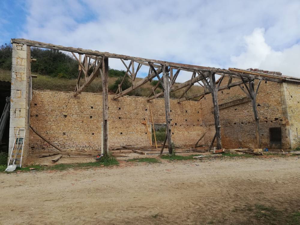Fabrication et remplacement à neuf de charpente traditionnelle 2-min